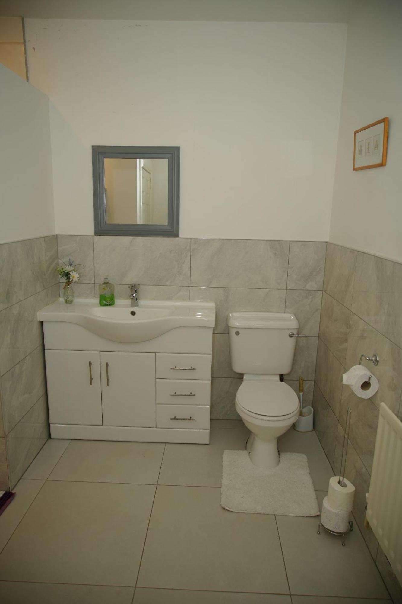 The Annex Entire Place Apartment Cookstown